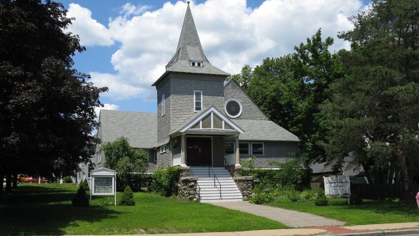 First UU Church of Middleboro building exterior